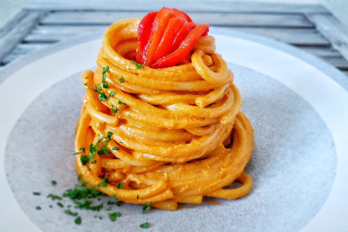 Bucatini with Creamy Roasted Red Bell Pepper & Harissa Sauce