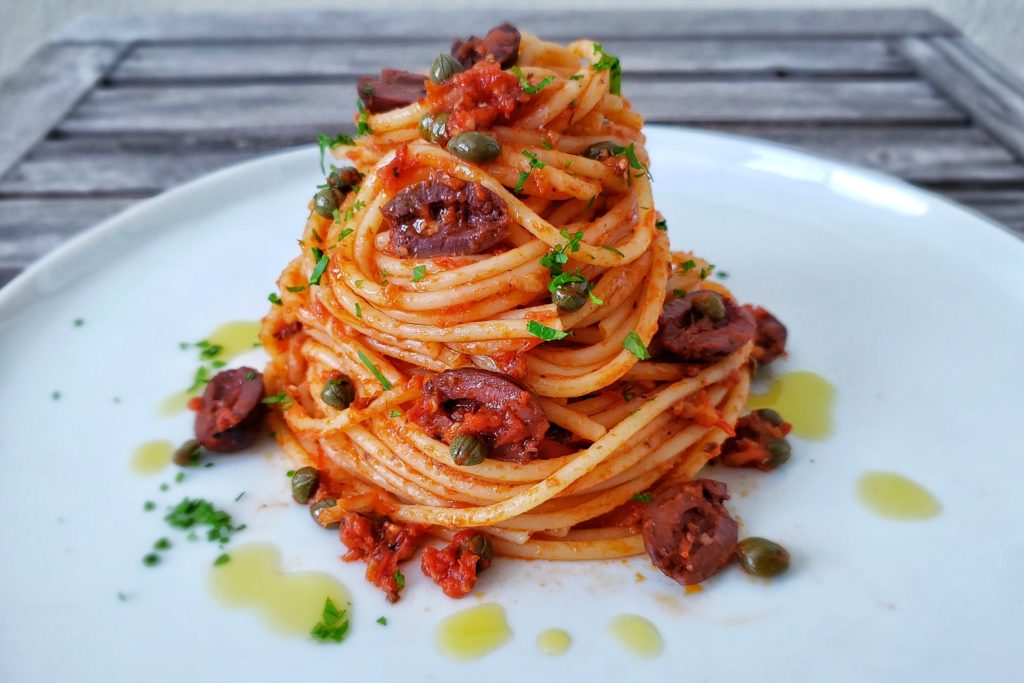Spaghetti alla Puttanesca - Plant-Based Matters