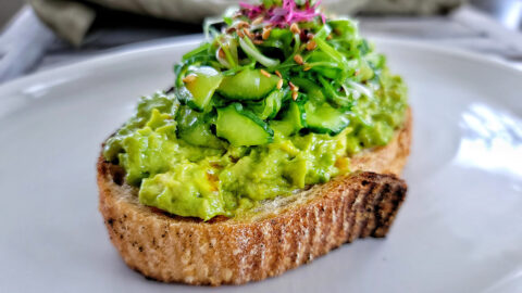 The Simple Ingredient To Enhance The Flavor And Texture Of Avocado Toast