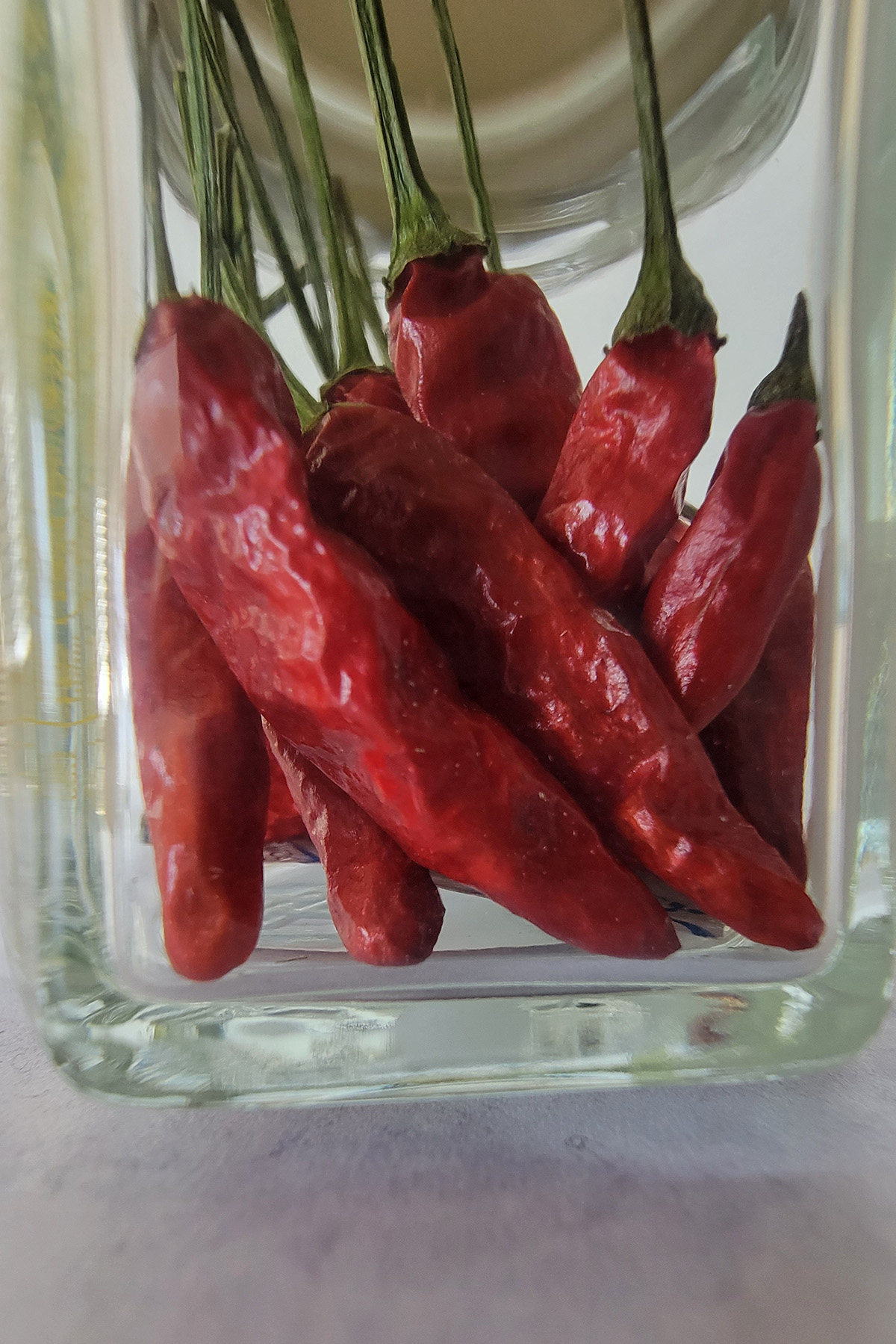 Takanotsume (Dried Hawk Claw Chili Peppers) - Plant-Based Matters