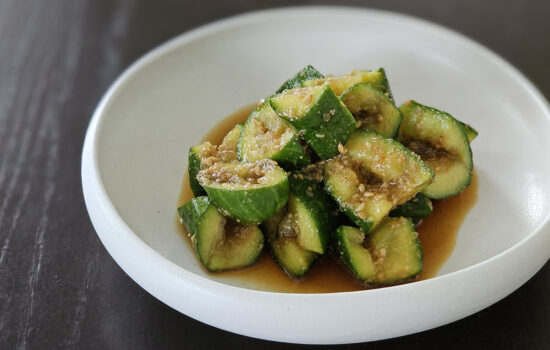 Japanese Spicy Pickled Cucumber (Vegan)