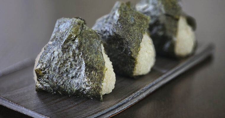 Vegan Onigiri (Japanese Rice Balls)